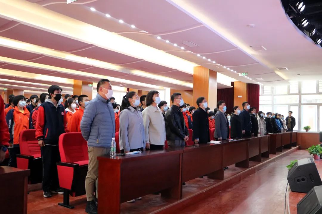 精英华唐艺术高中高一年级月考表彰会