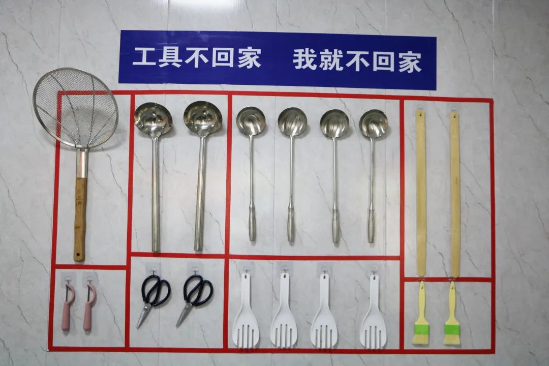 精英华唐艺术高中伙食