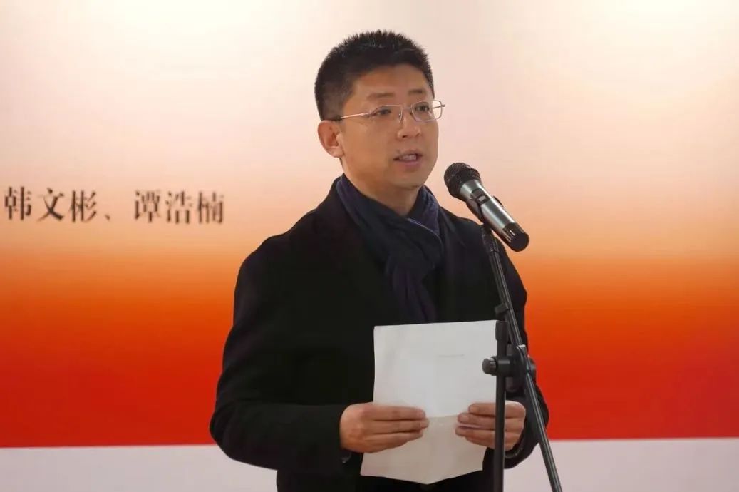 精英华唐艺术高中“唐美术馆”开展
