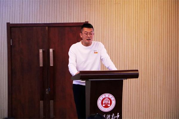 精英华唐艺术高中政治教学展示
