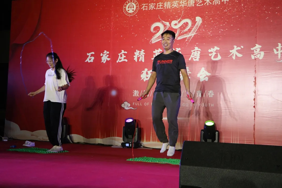 精英华唐艺术高中活动