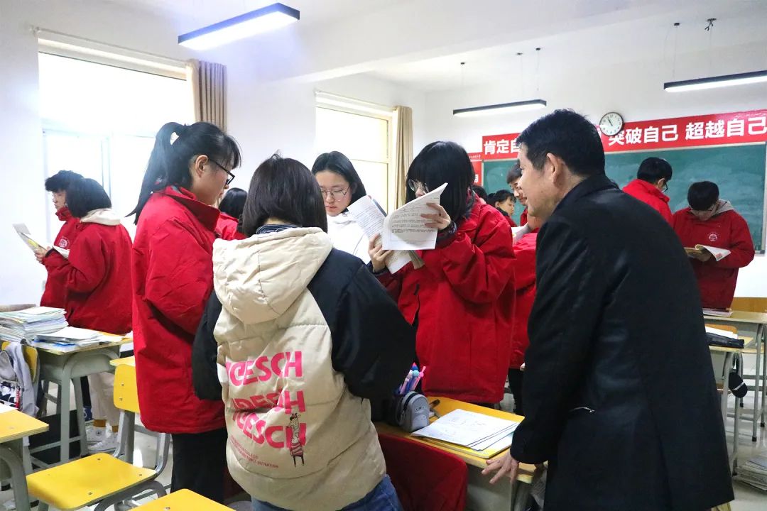 精英华唐艺术高中文化课教学